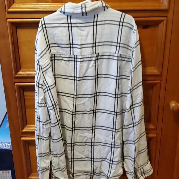 Flannel - Picture 3 of 3